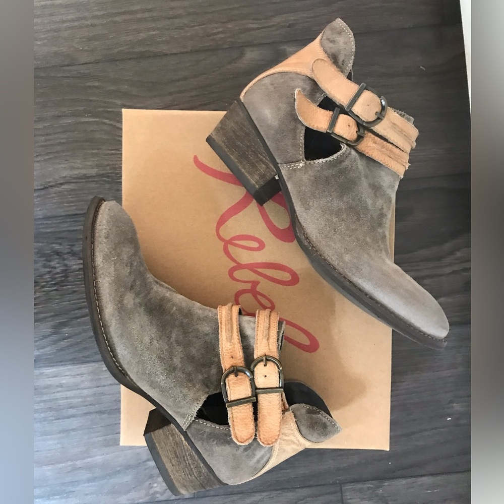 Rebel boots